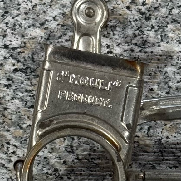 French Vintage Moui Grater - Picture 5 of 14
